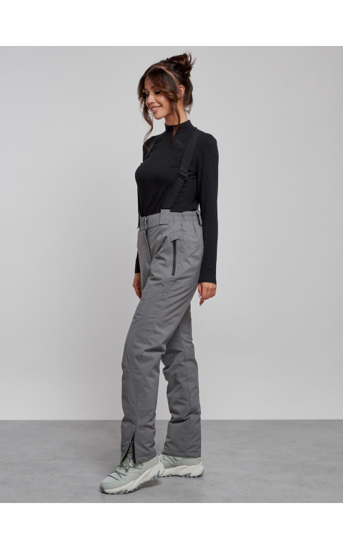 Женский горнолыжный костюм зимний.