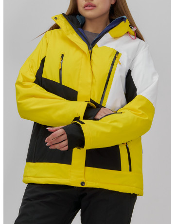 Женский горнолыжный костюм для активного отдыха.