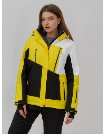 Женский горнолыжный костюм для активного отдыха.